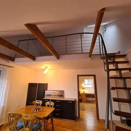 Apartament Na Poddaszu - Bielawa بيلافه